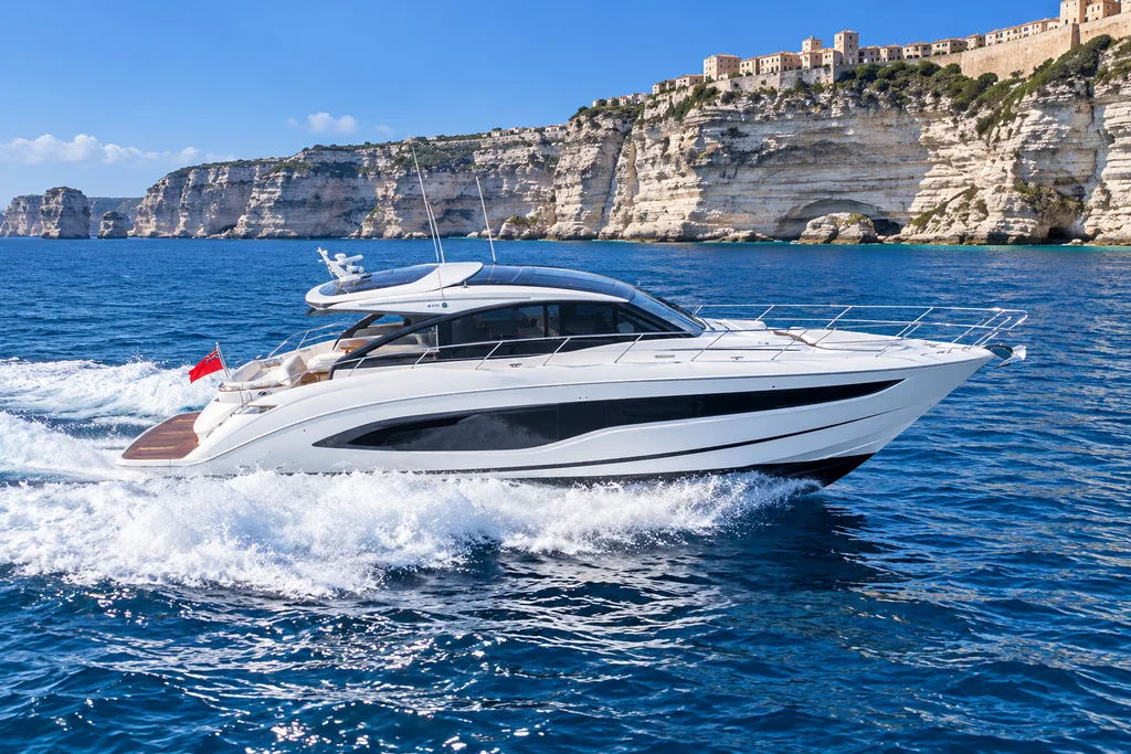 Princess V55 ou yacht comparable