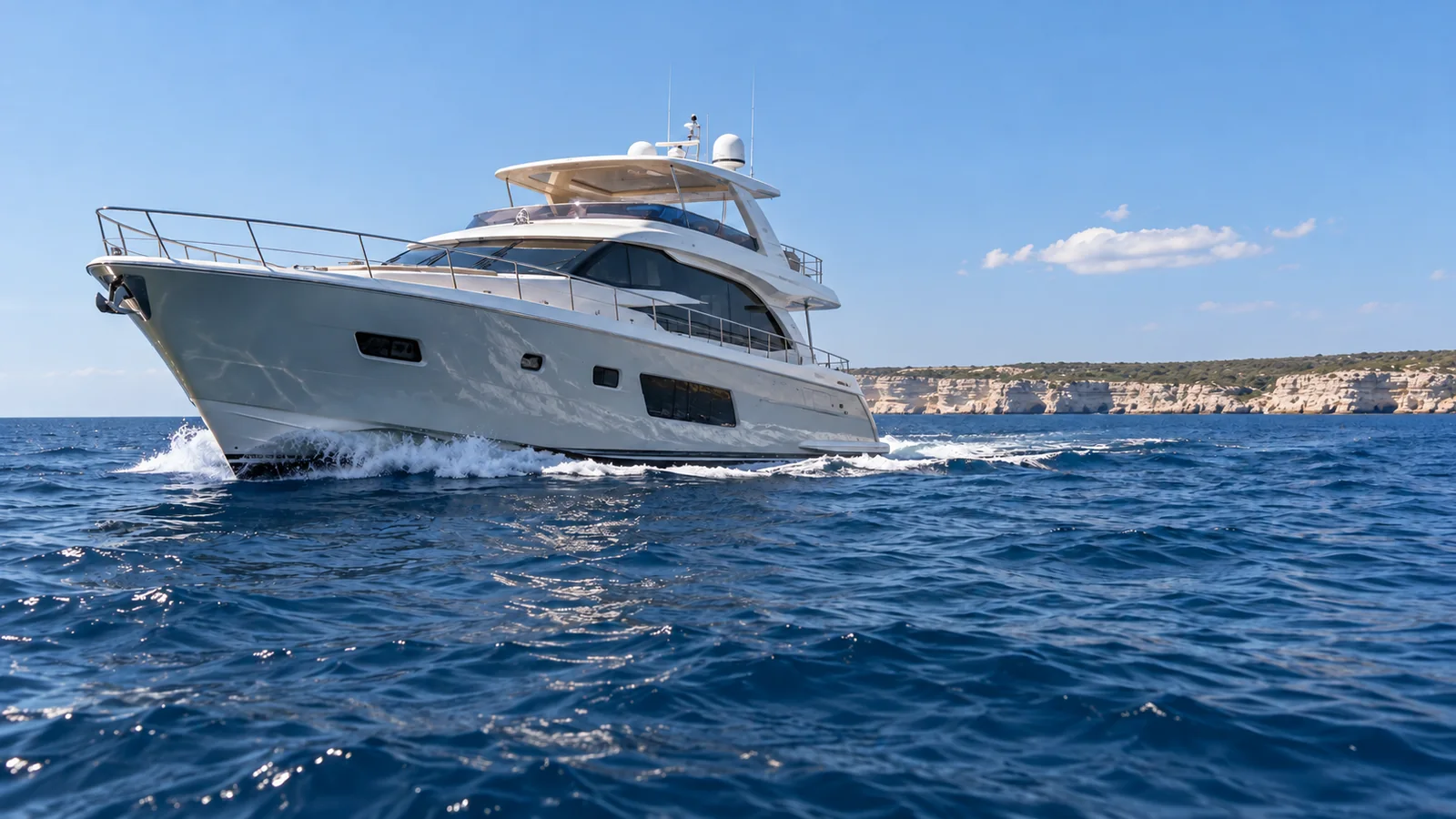 Location de yacht à moteur à Bonifacio