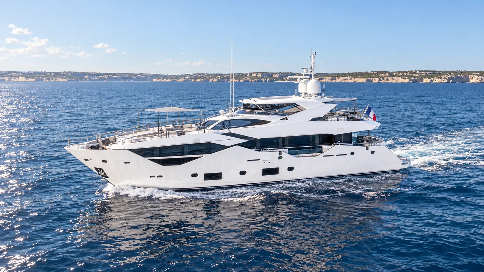 Sunseeker 116 Yacht